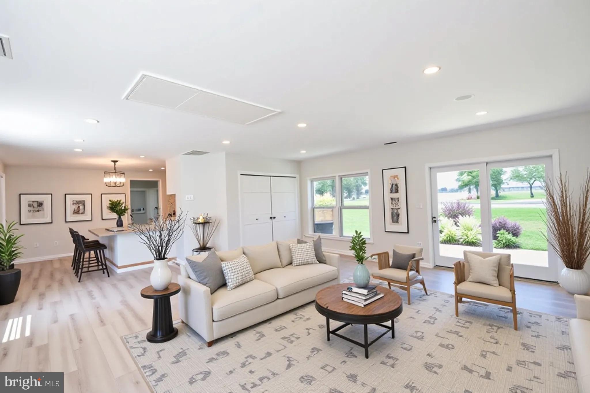 ALGONQUIN - Residential