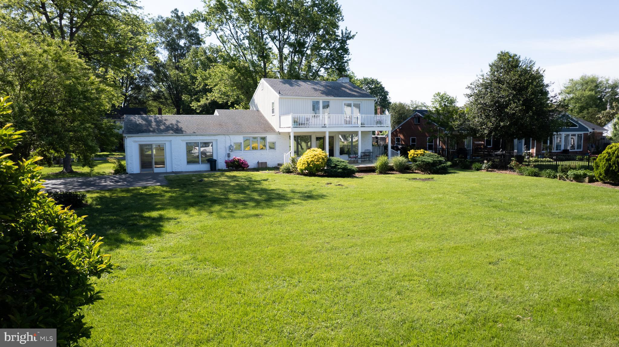 ALGONQUIN - Residential