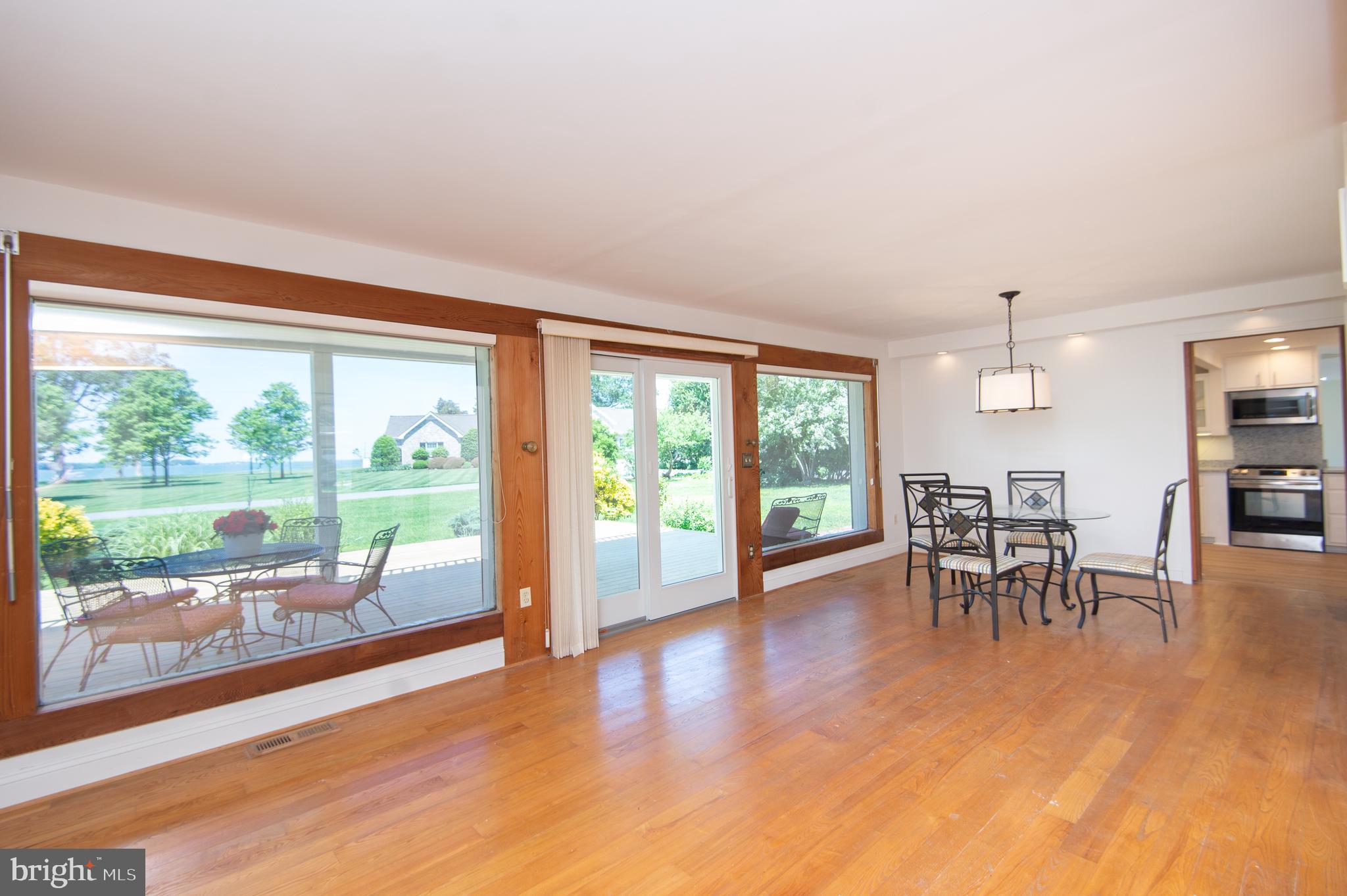 ALGONQUIN - Residential