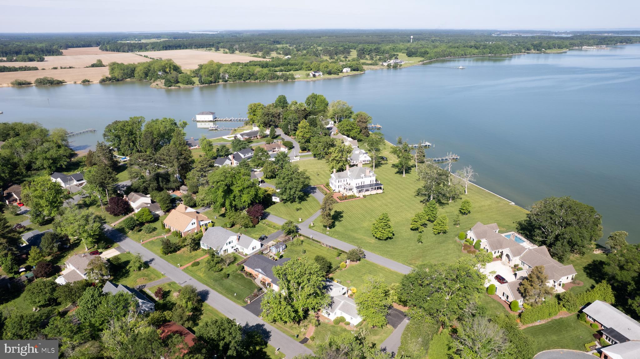 ALGONQUIN - Residential