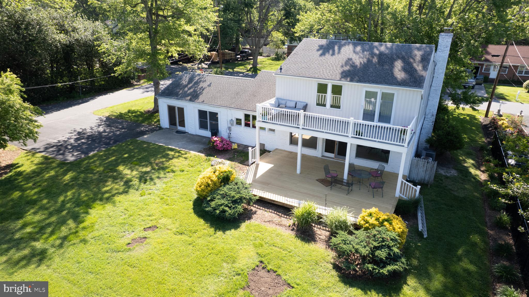 ALGONQUIN - Residential