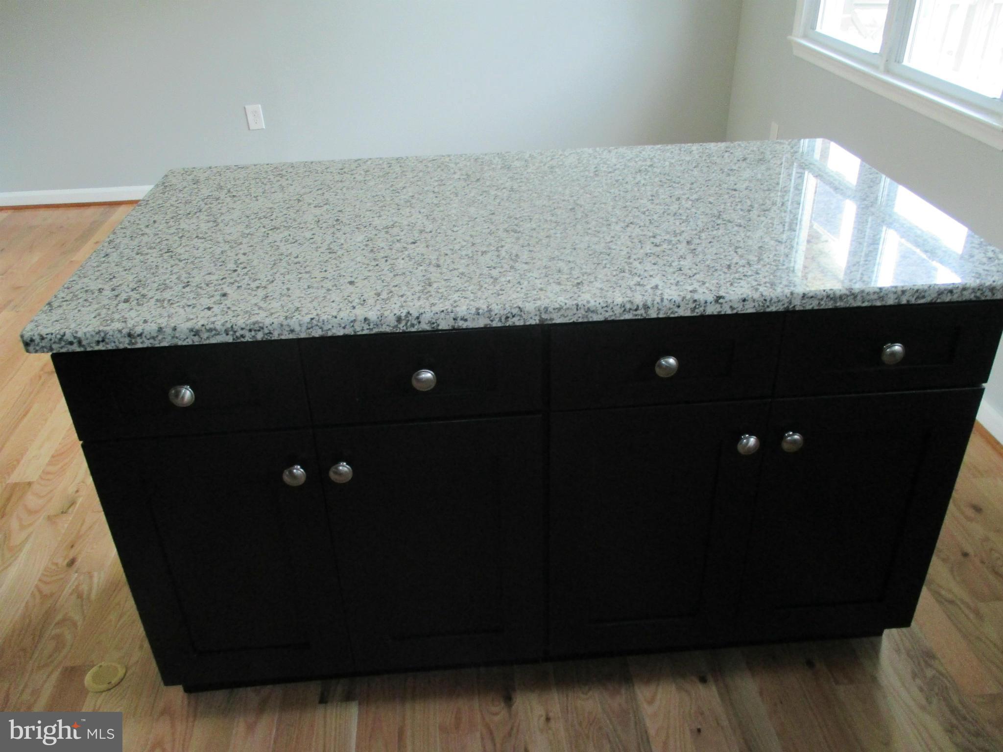 HOLLAND HILL - Residential