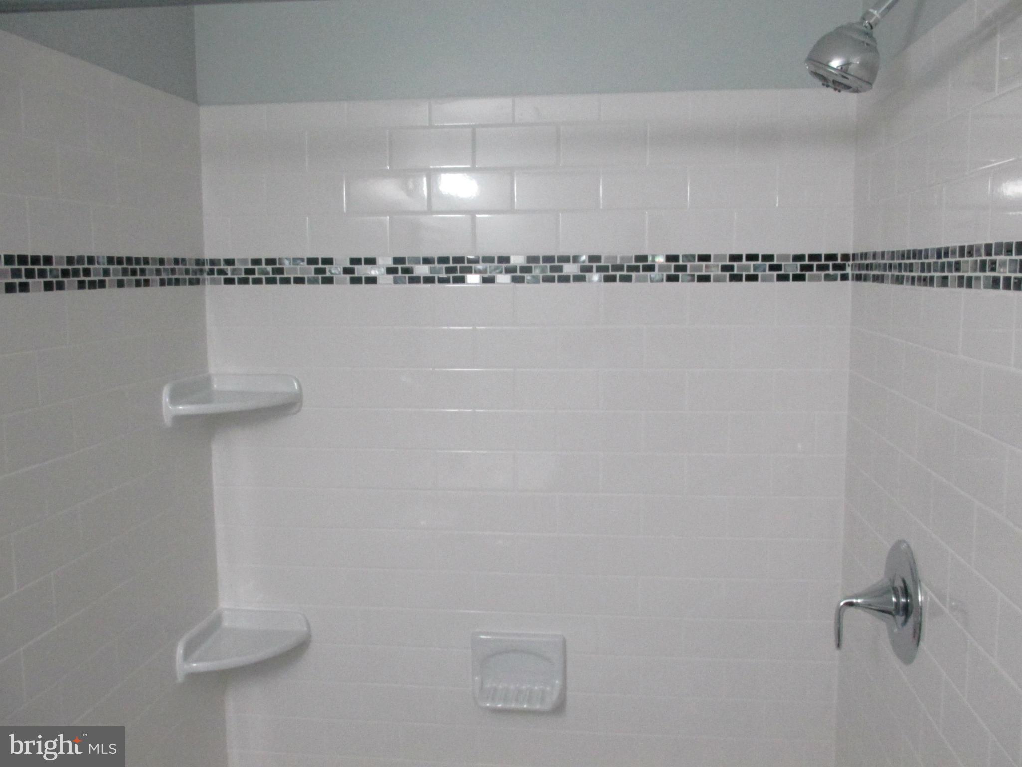 HOLLAND HILL - Residential