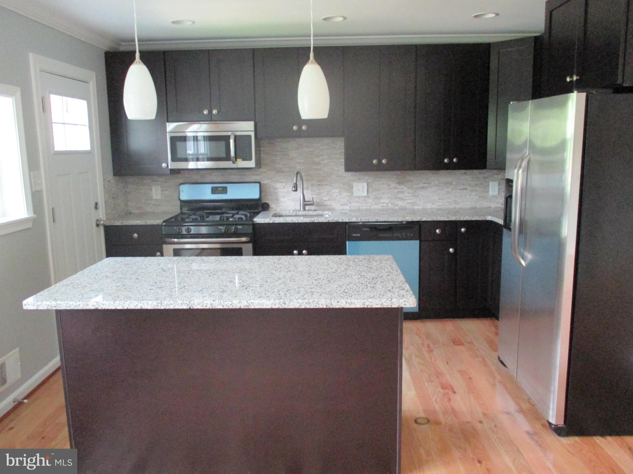 HOLLAND HILL - Residential