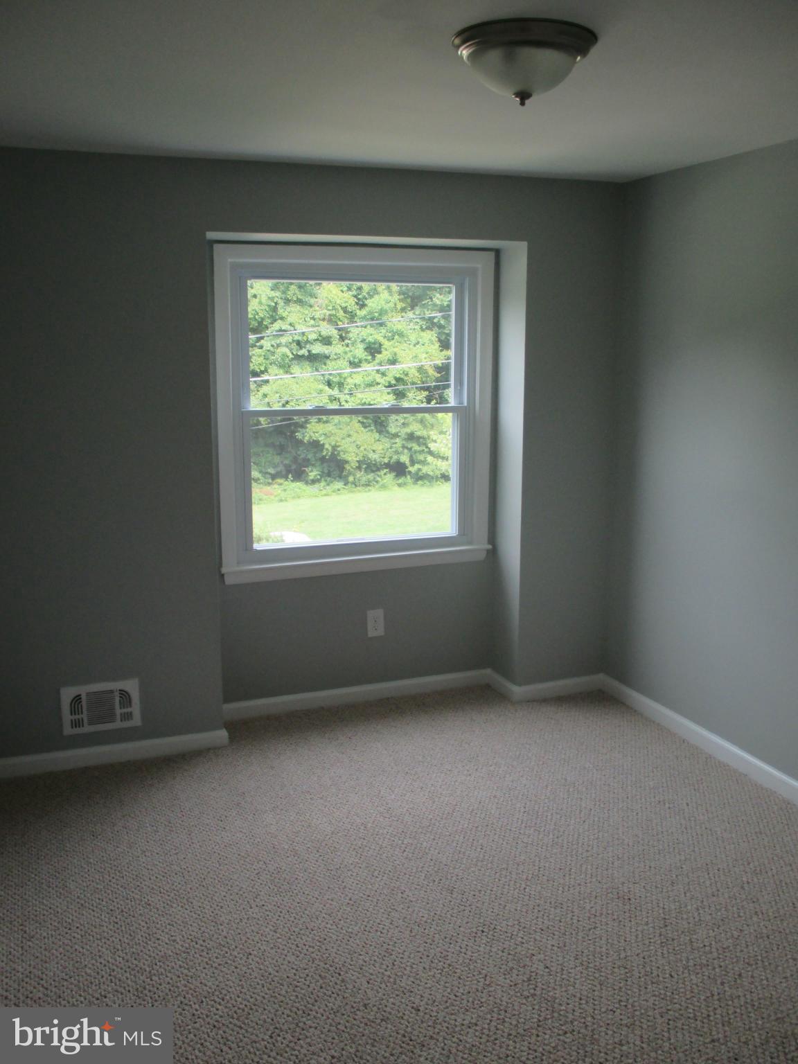 HOLLAND HILL - Residential