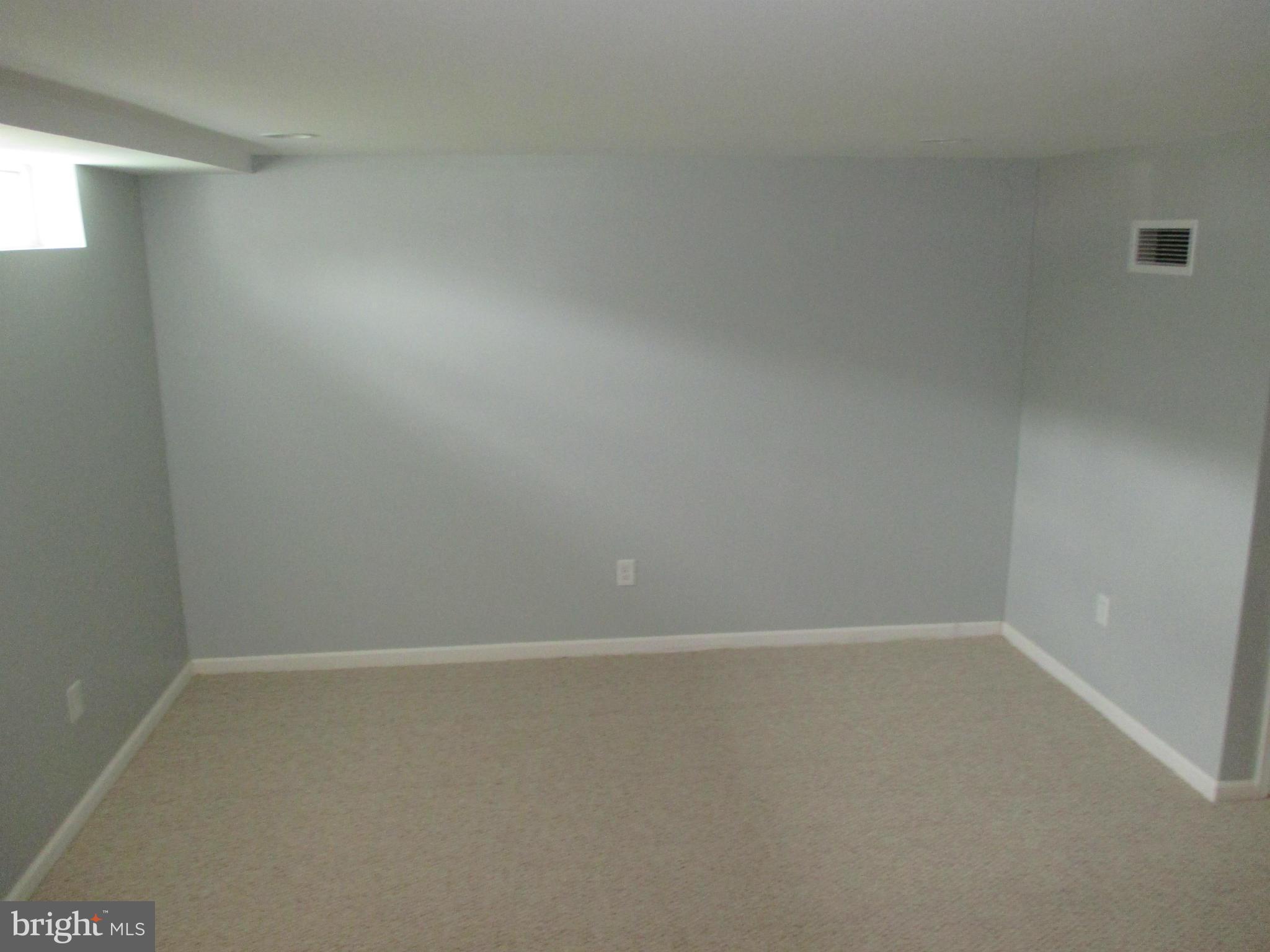 HOLLAND HILL - Residential