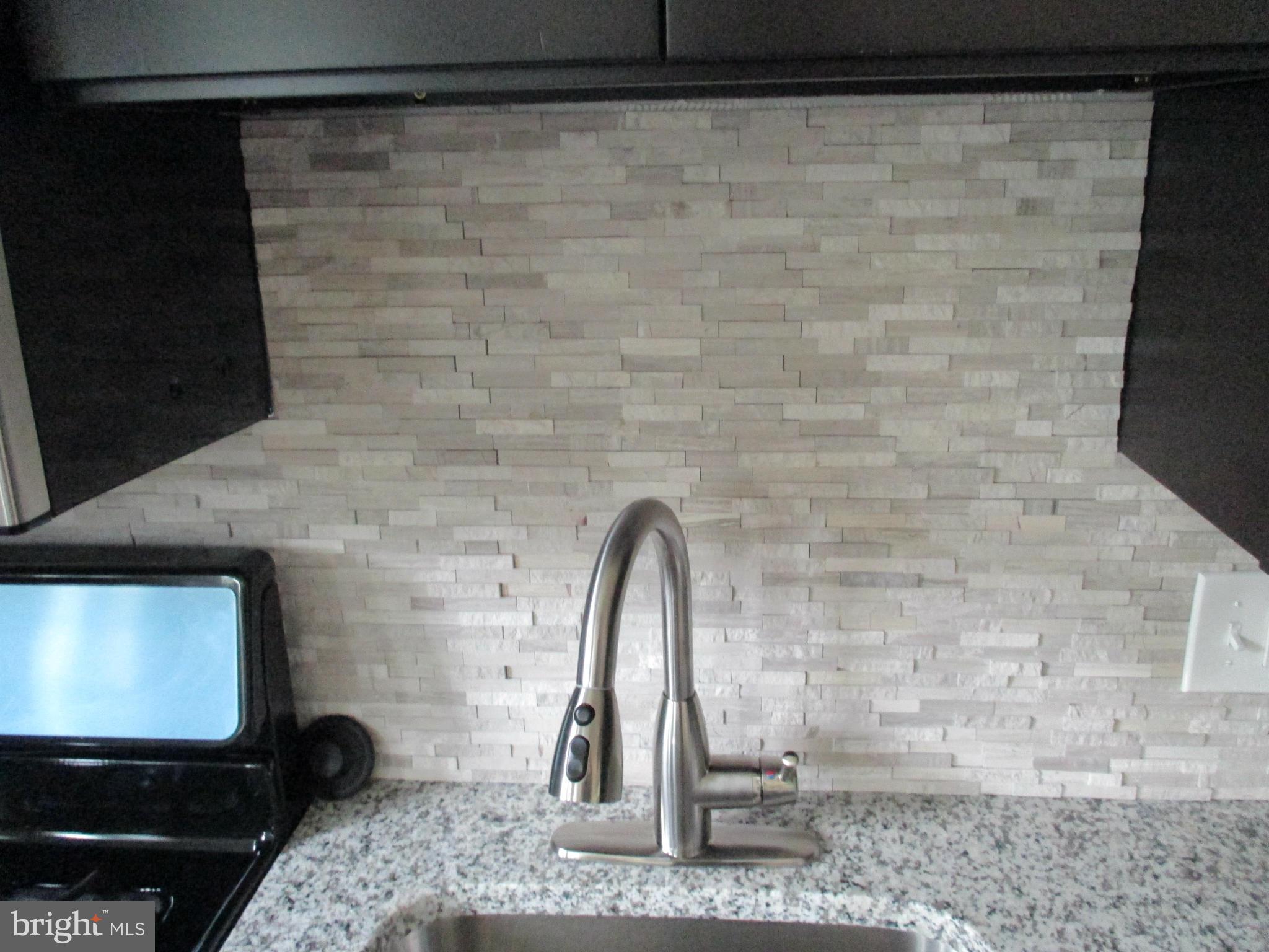 HOLLAND HILL - Residential