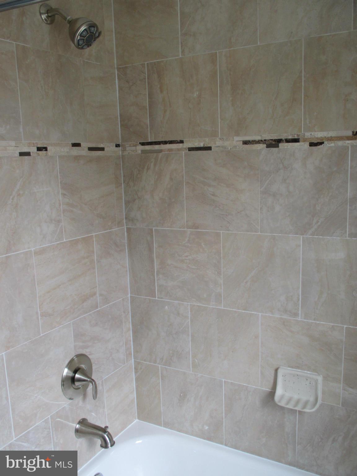 HOLLAND HILL - Residential