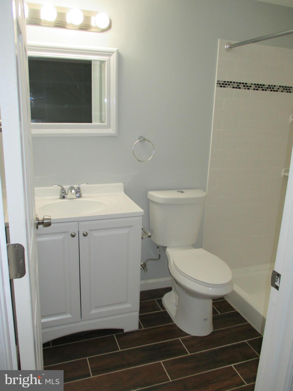 HOLLAND HILL - Residential