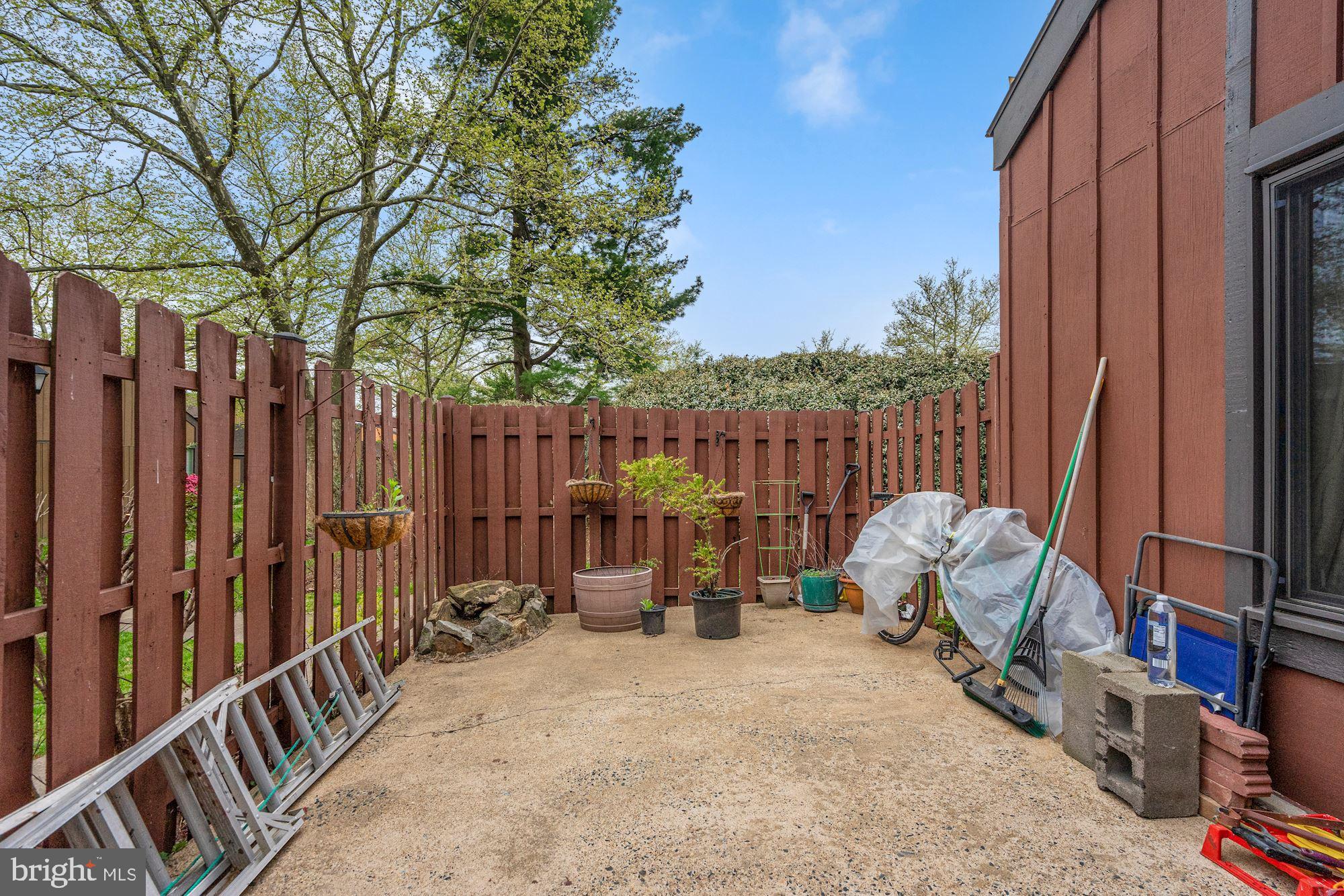 COVINGTON - Residential