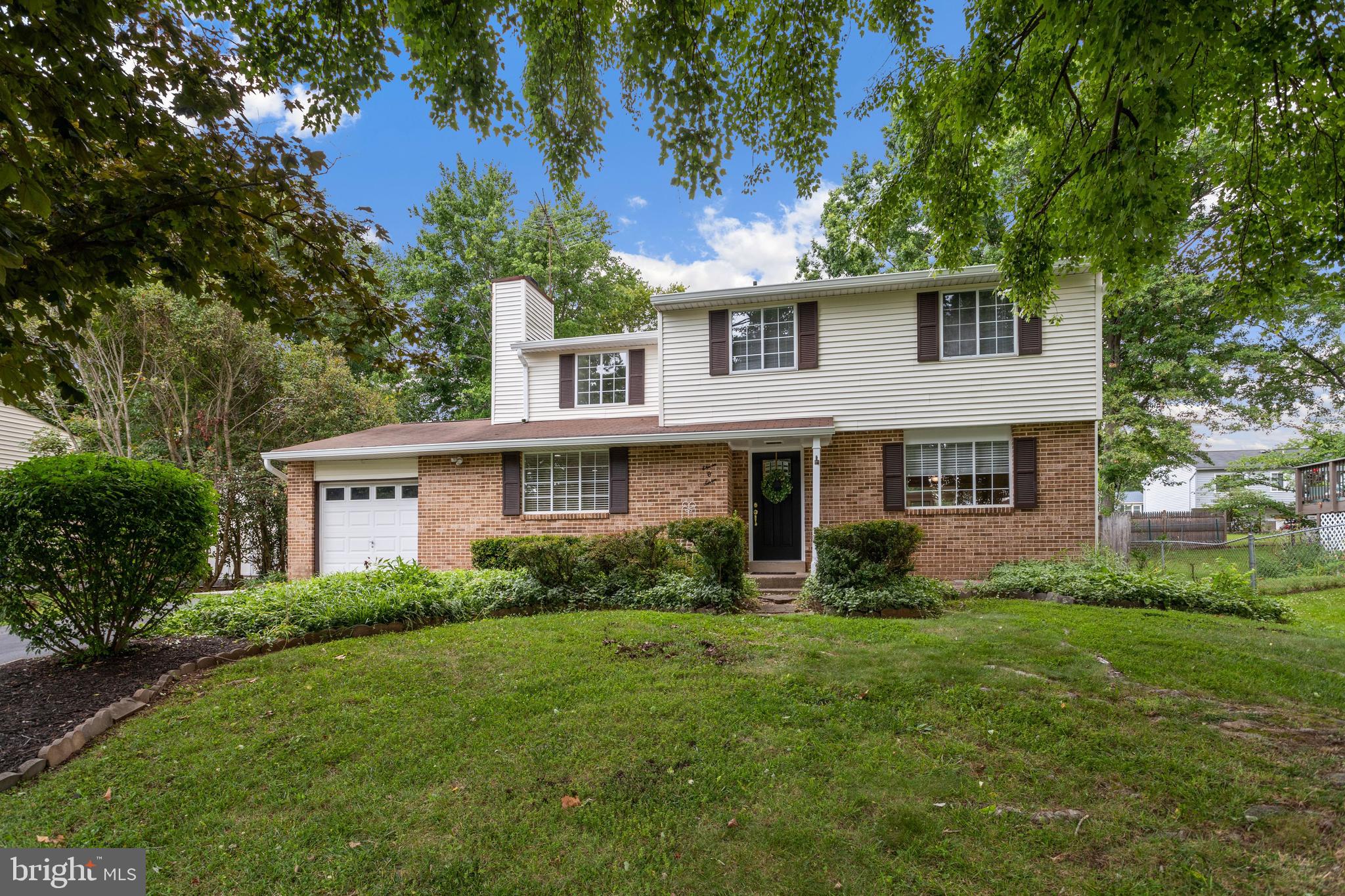 HUNTERS CREEK - Residential