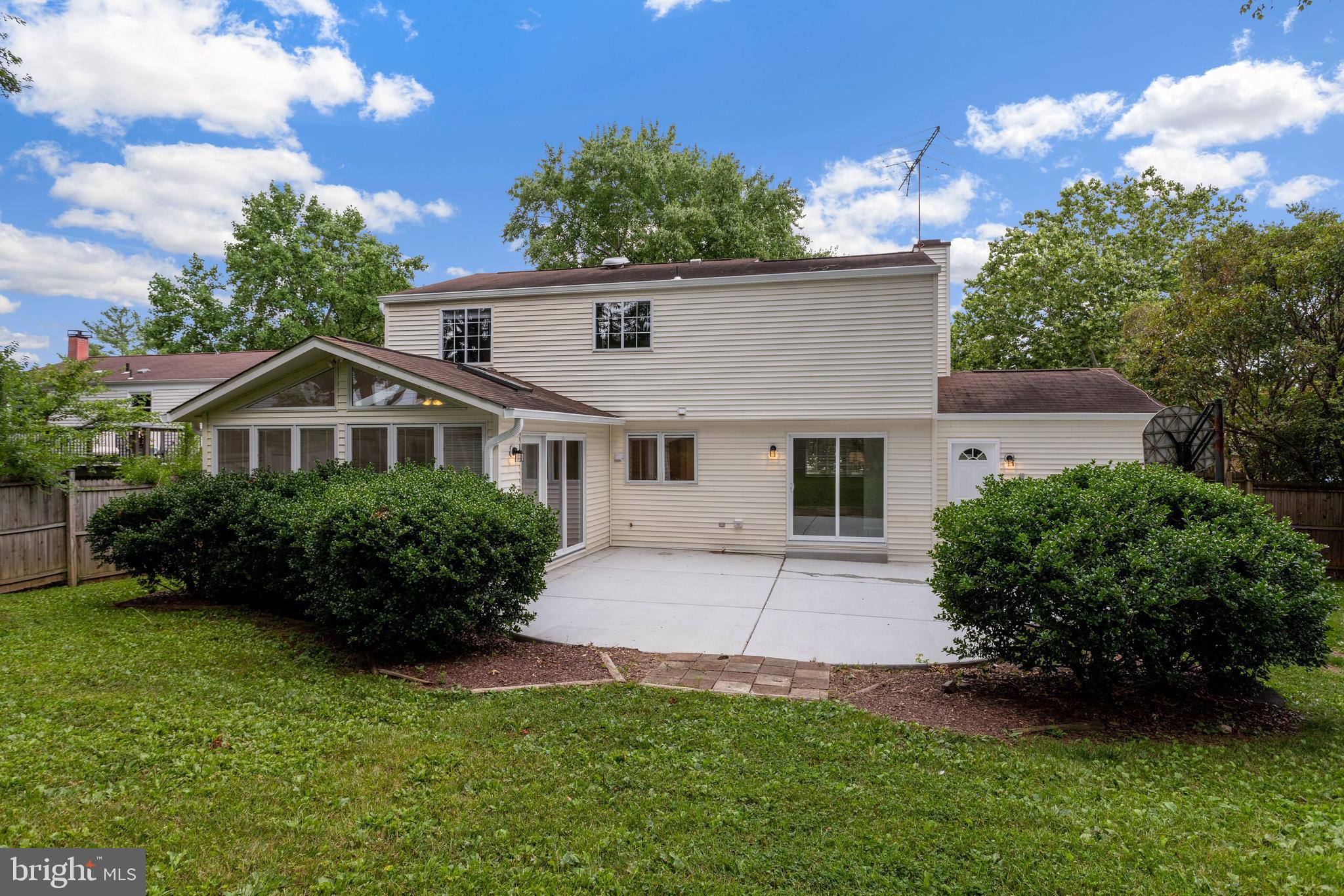 HUNTERS CREEK - Residential