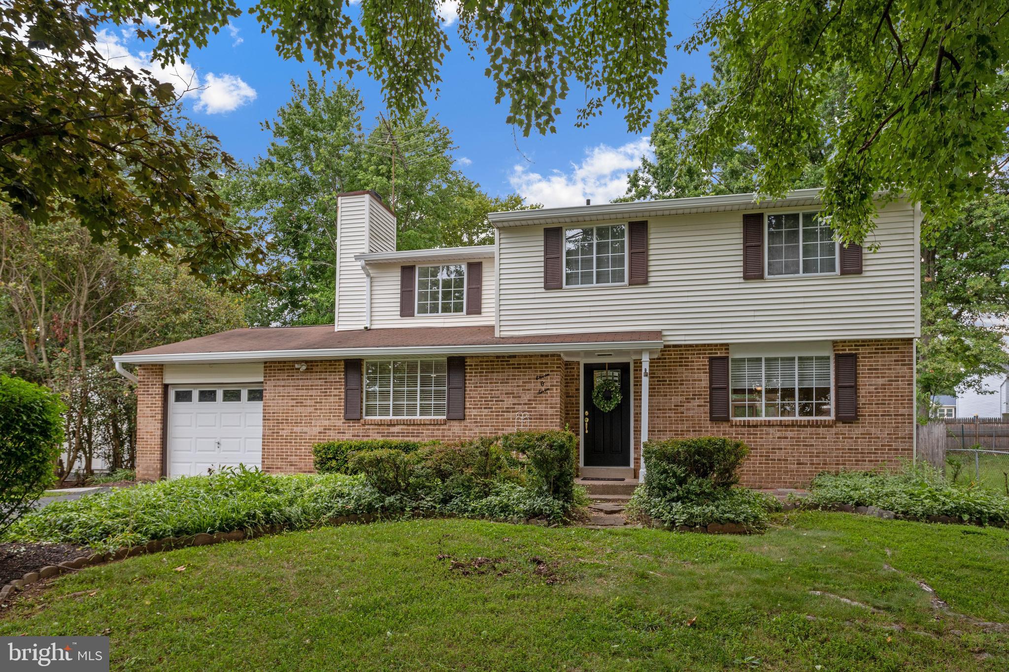 HUNTERS CREEK - Residential