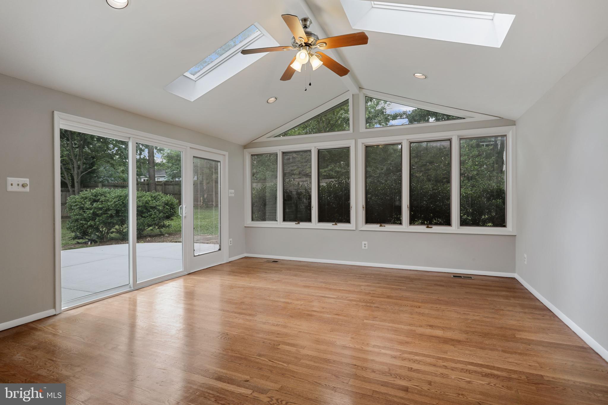 HUNTERS CREEK - Residential