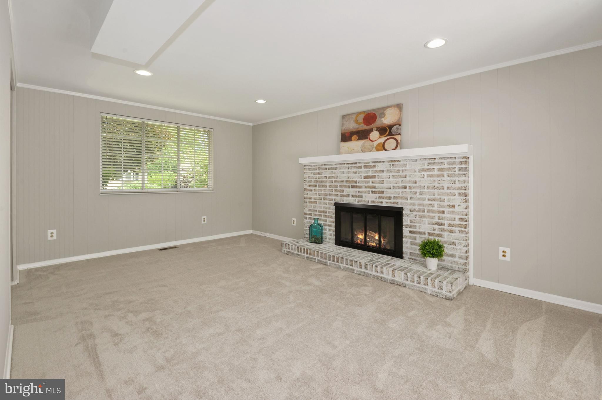 HUNTERS CREEK - Residential