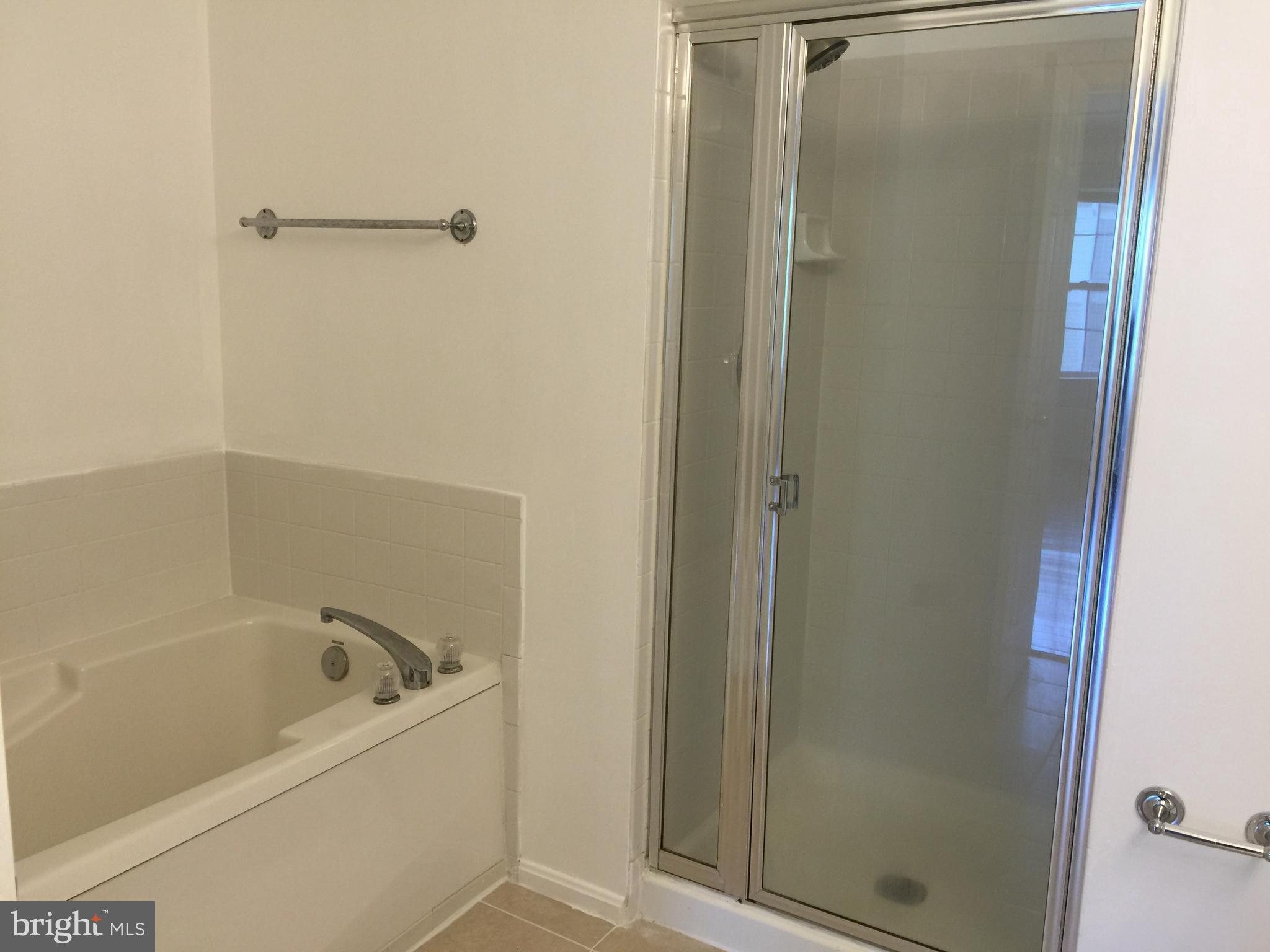 RANDOM HILLS LAND BAY - Residential Lease