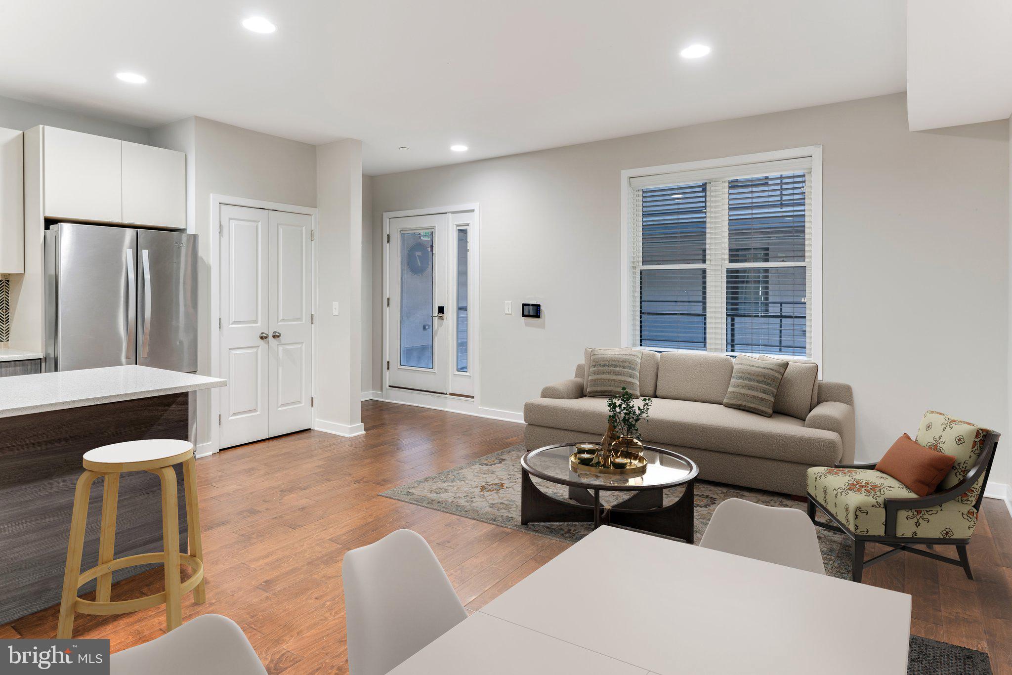 LUDLOW - Residential Lease