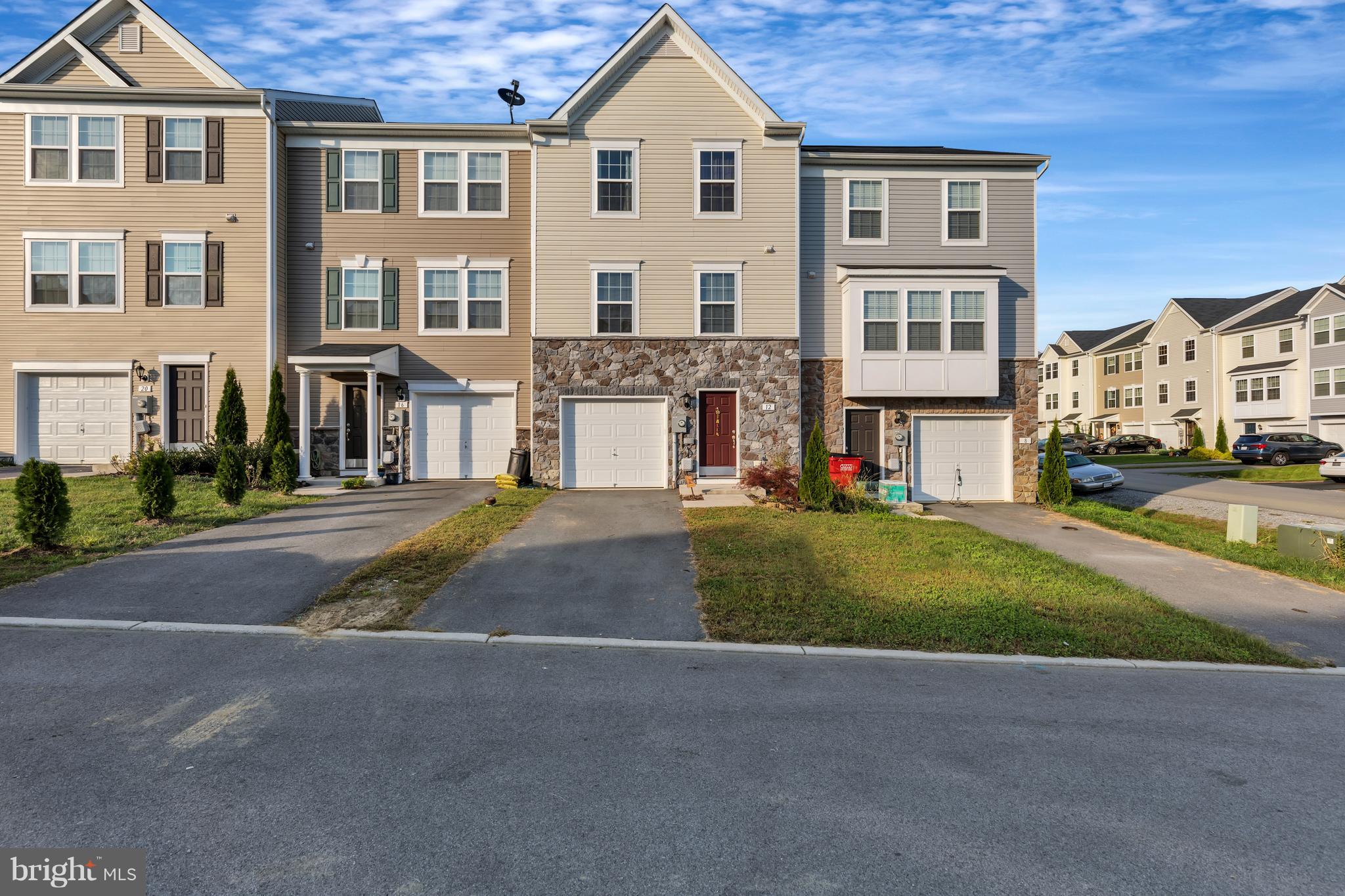 STONEBROOK VILLAGE - Residential