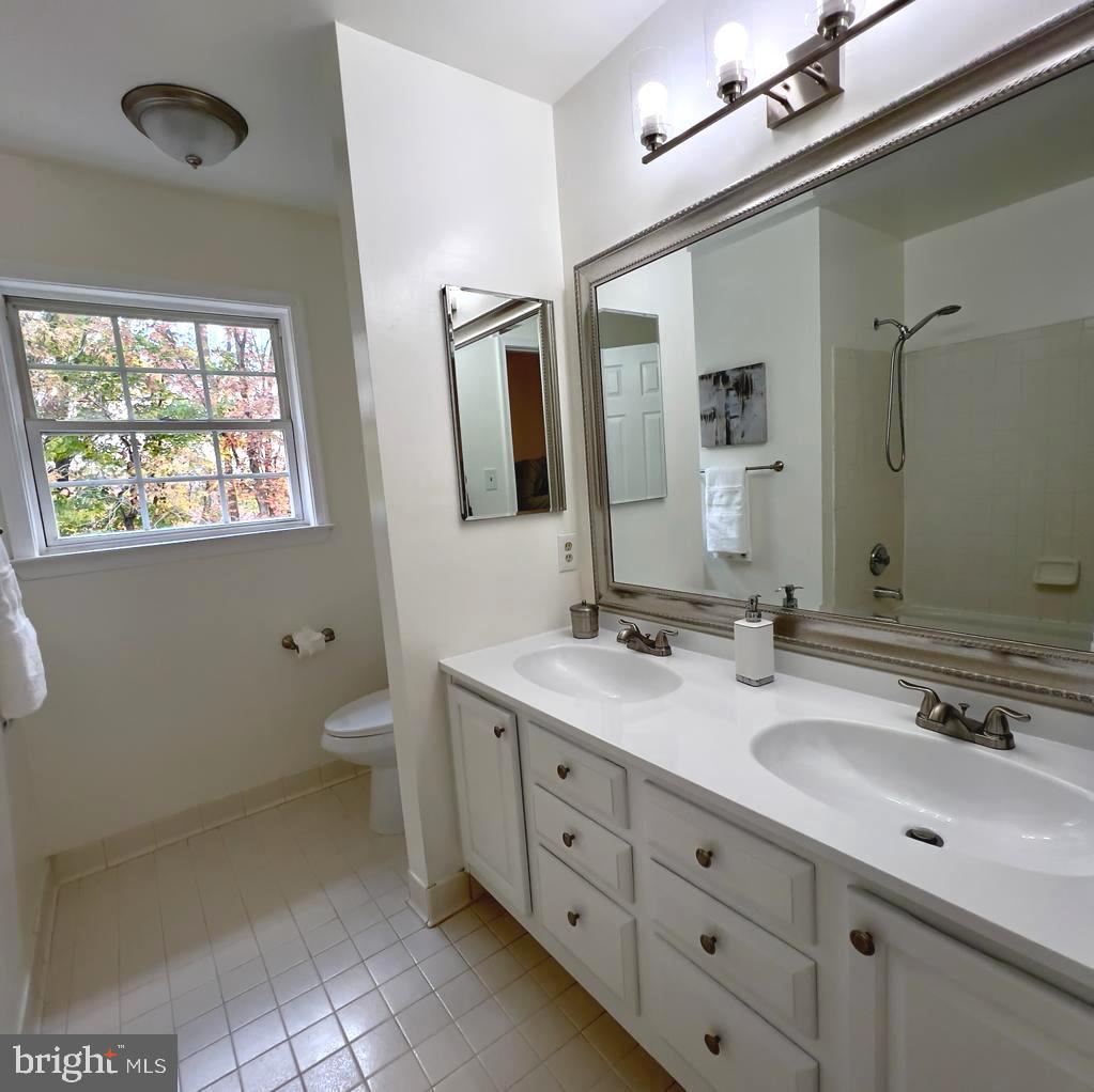 DALE CITY - Residential