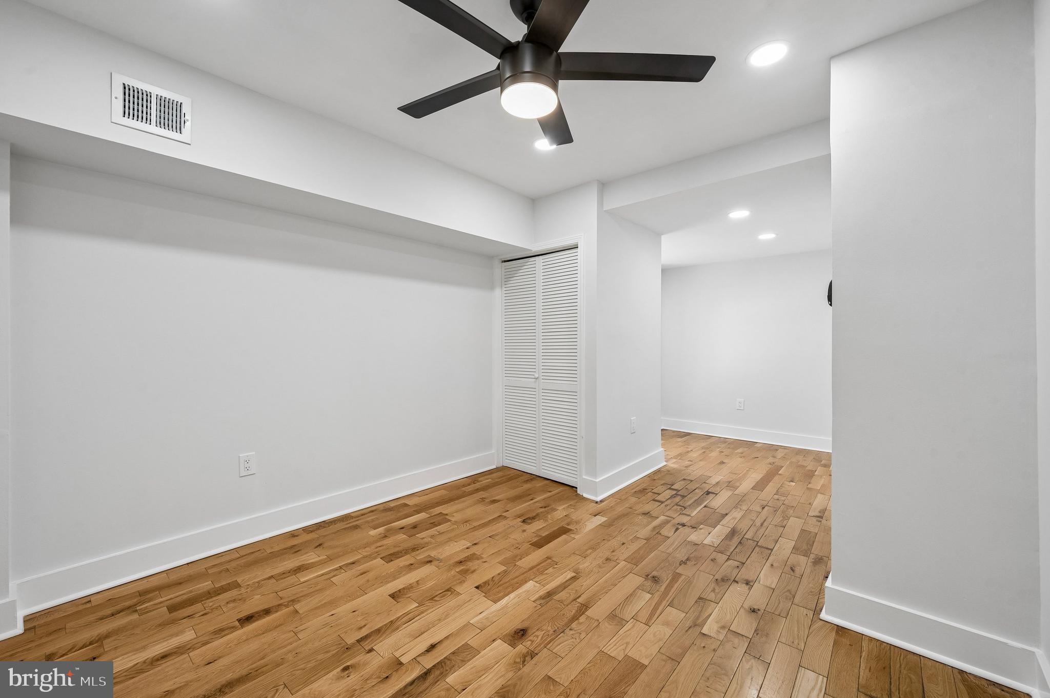 HOLMESBURG - Residential Income