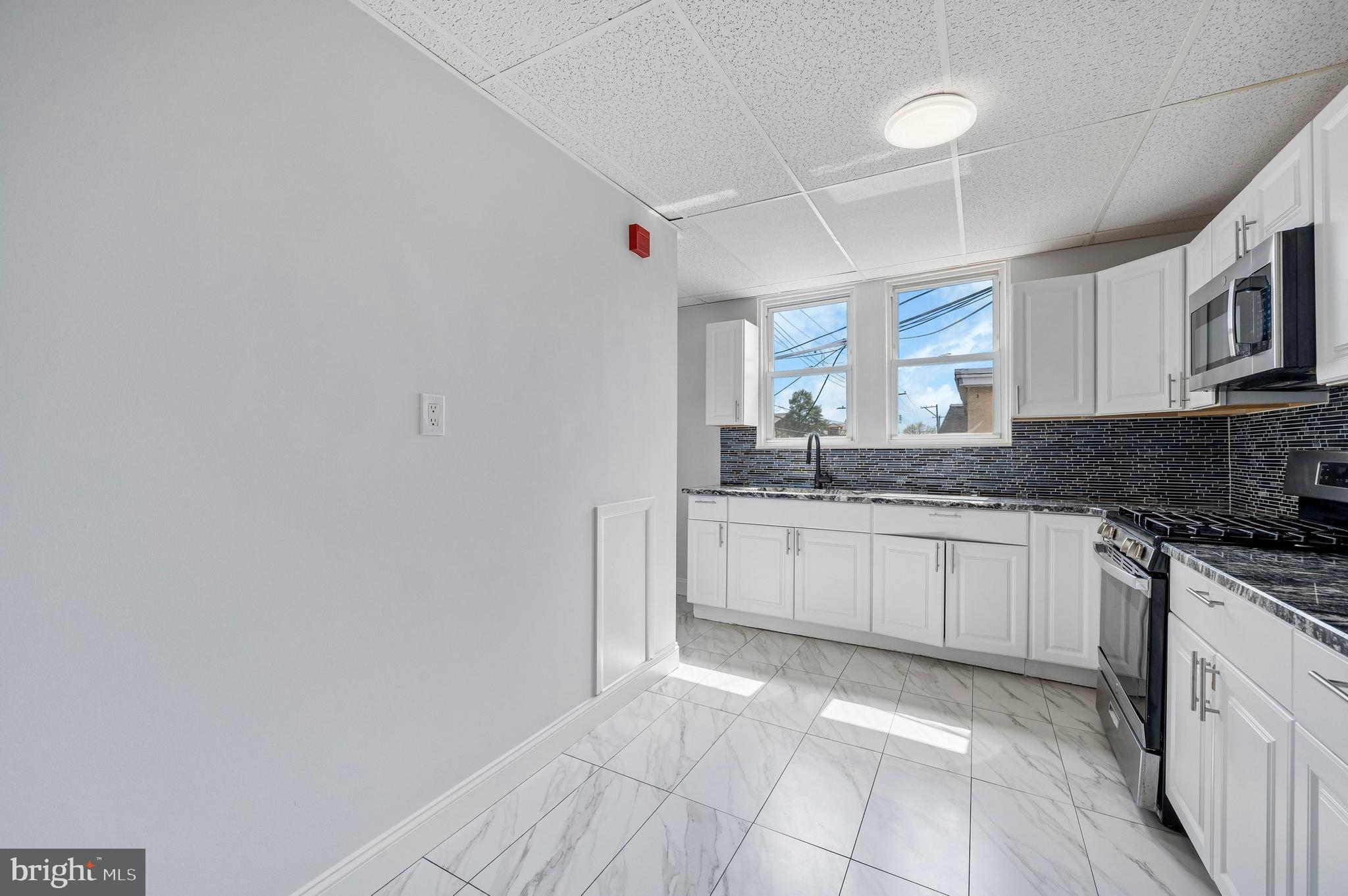 HOLMESBURG - Residential Income