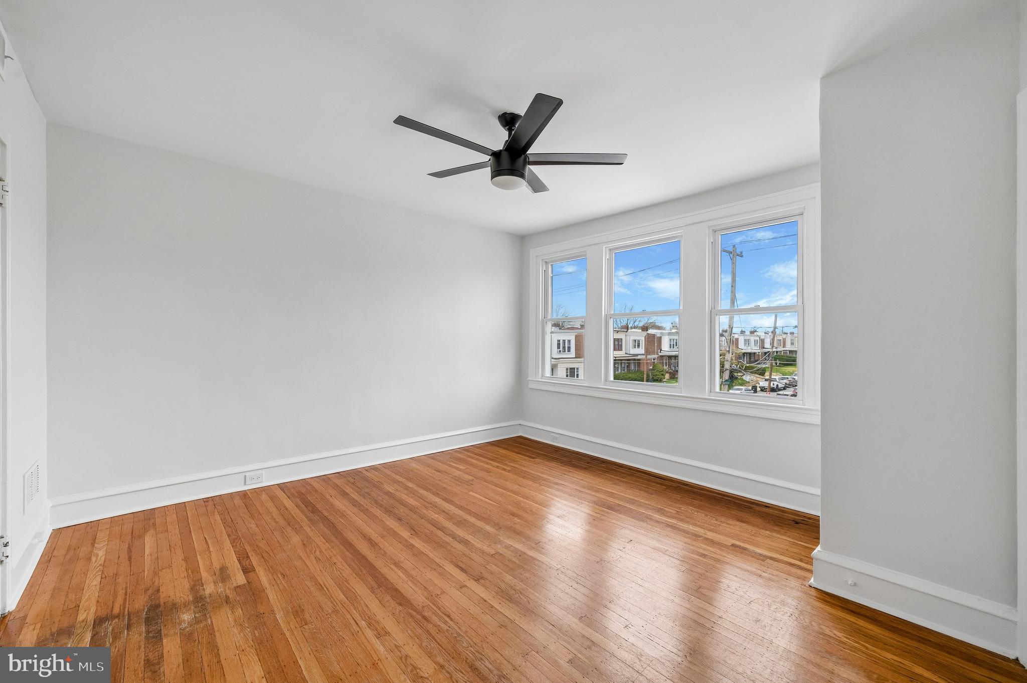 HOLMESBURG - Residential Income