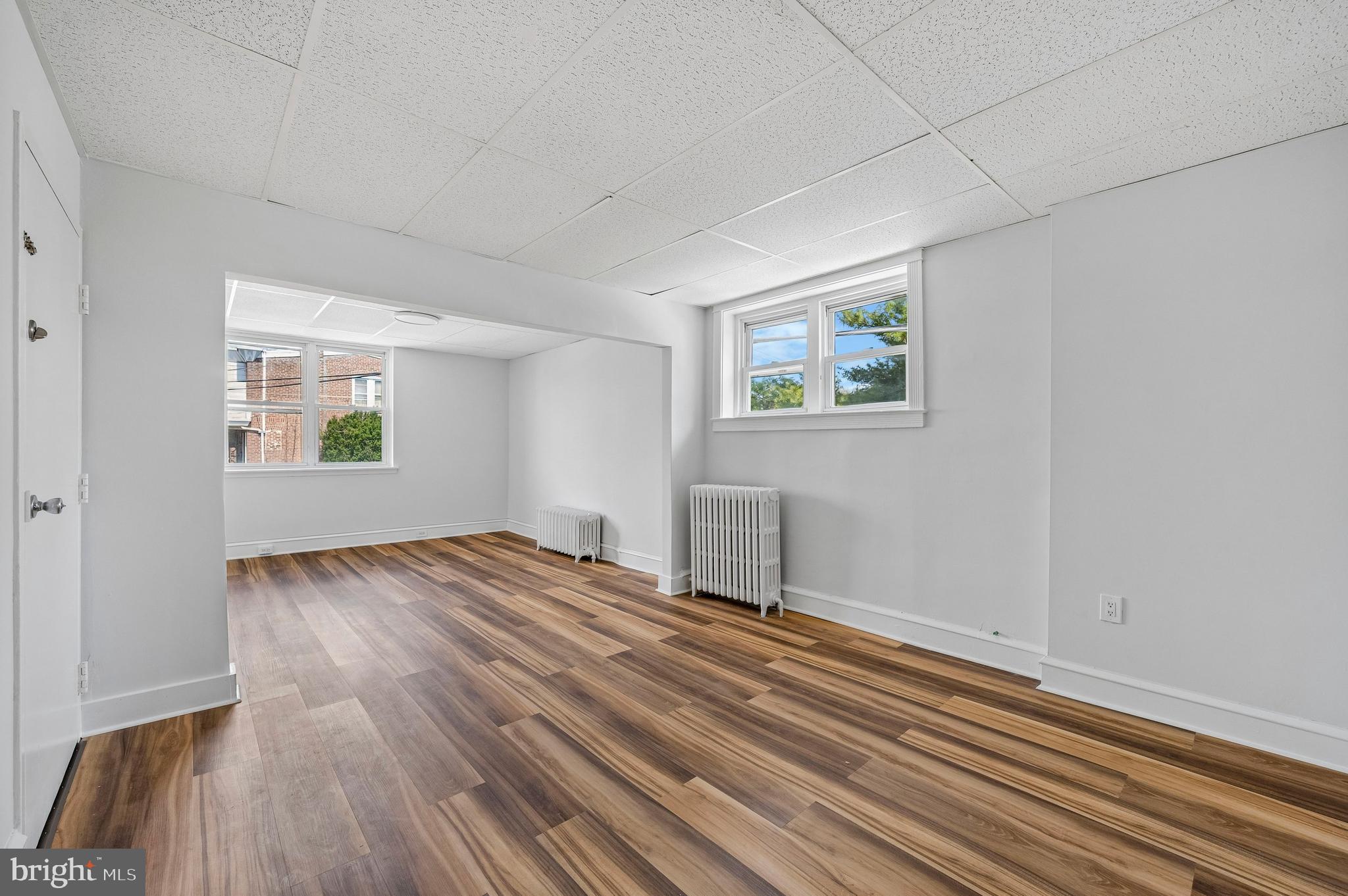 HOLMESBURG - Residential Income