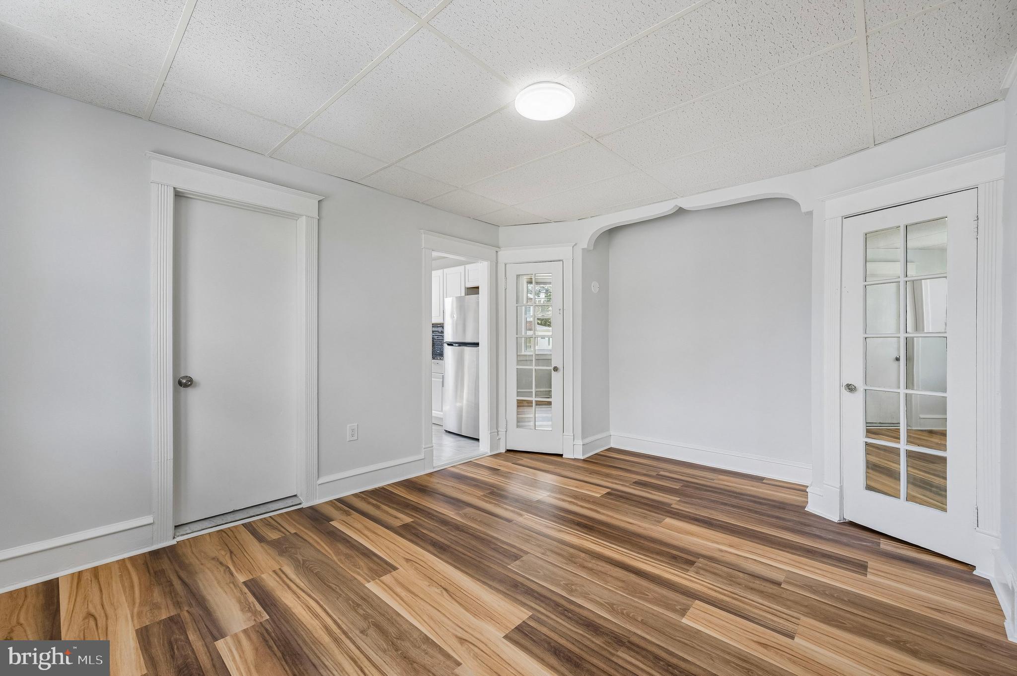 HOLMESBURG - Residential Income