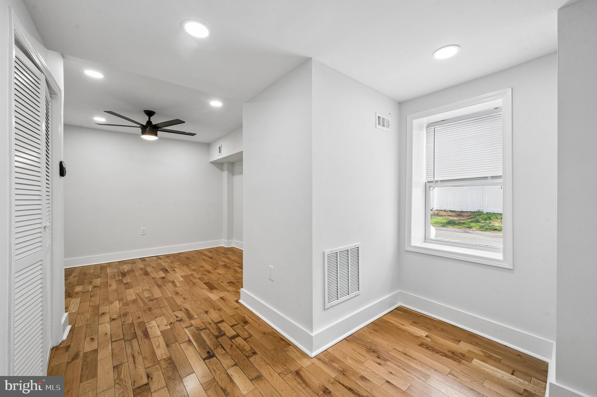 HOLMESBURG - Residential Income