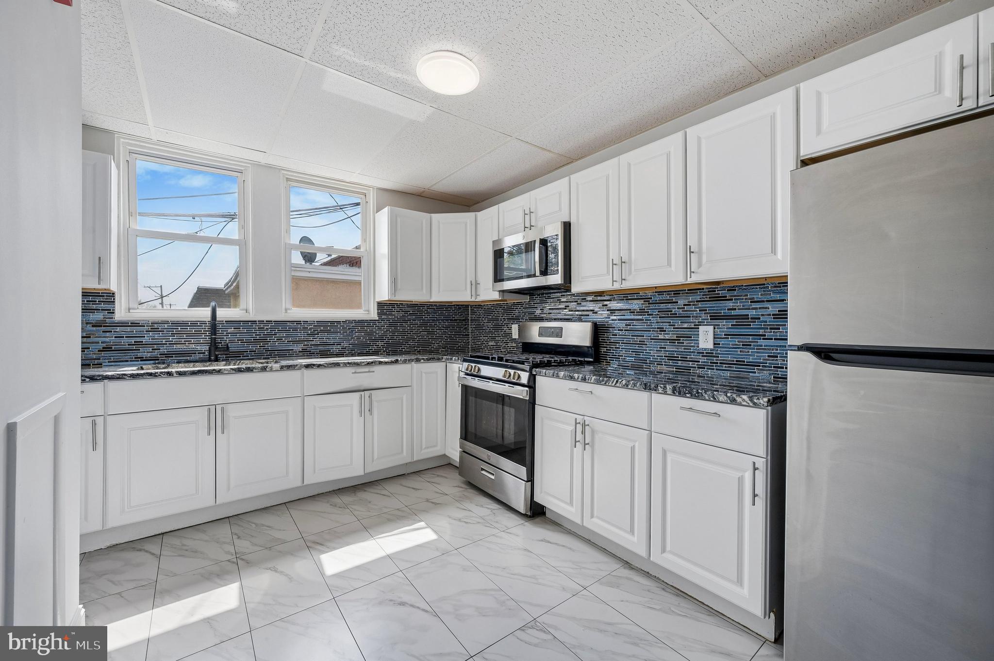 HOLMESBURG - Residential Income