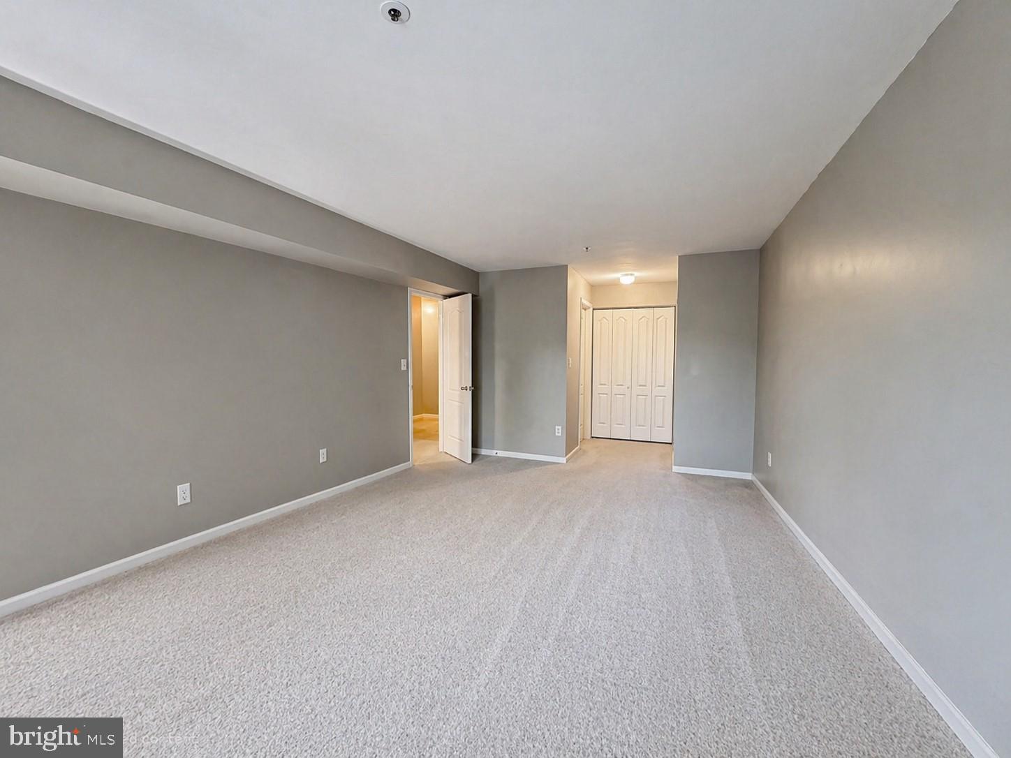 VILLAGE OF MONTGOMERY RUN - Residential