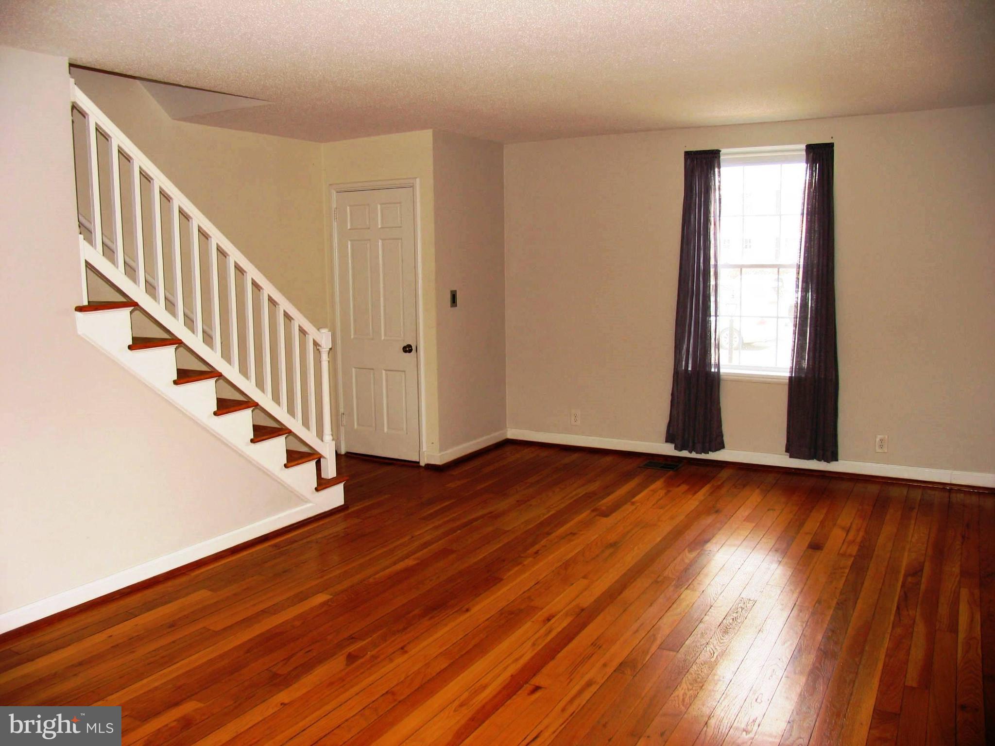 FAIRLINGTON MEWS - Residential Lease