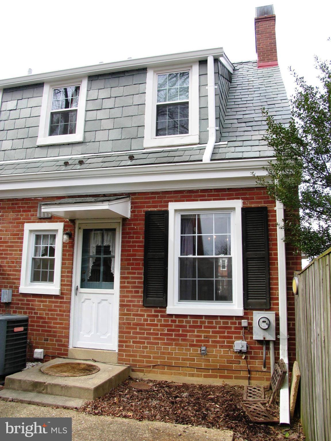 FAIRLINGTON MEWS - Residential Lease