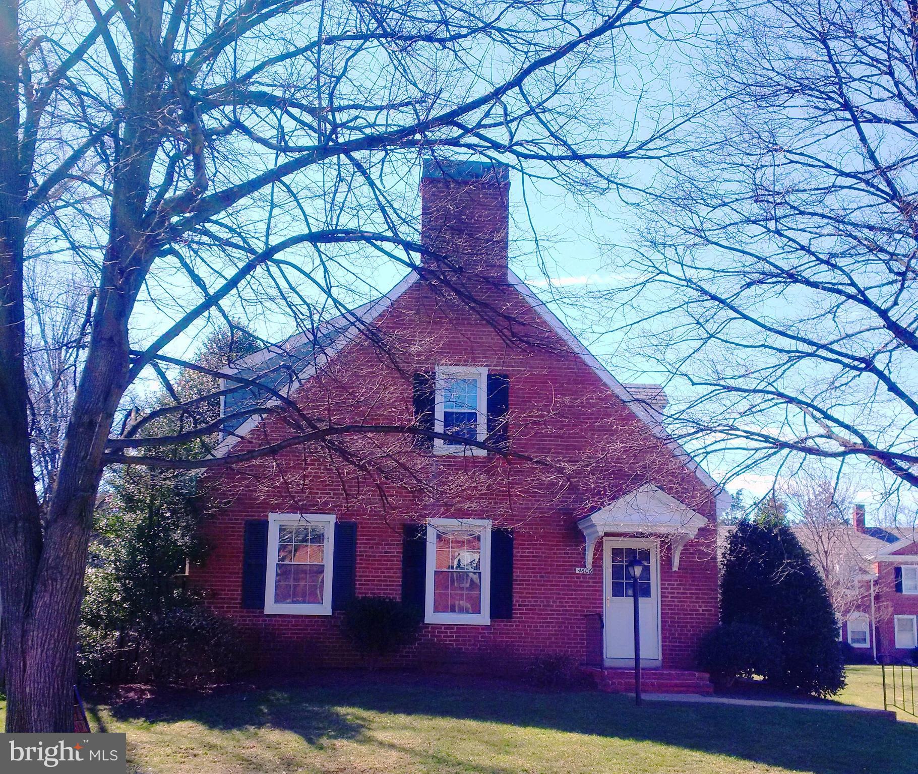 FAIRLINGTON MEWS - Residential Lease