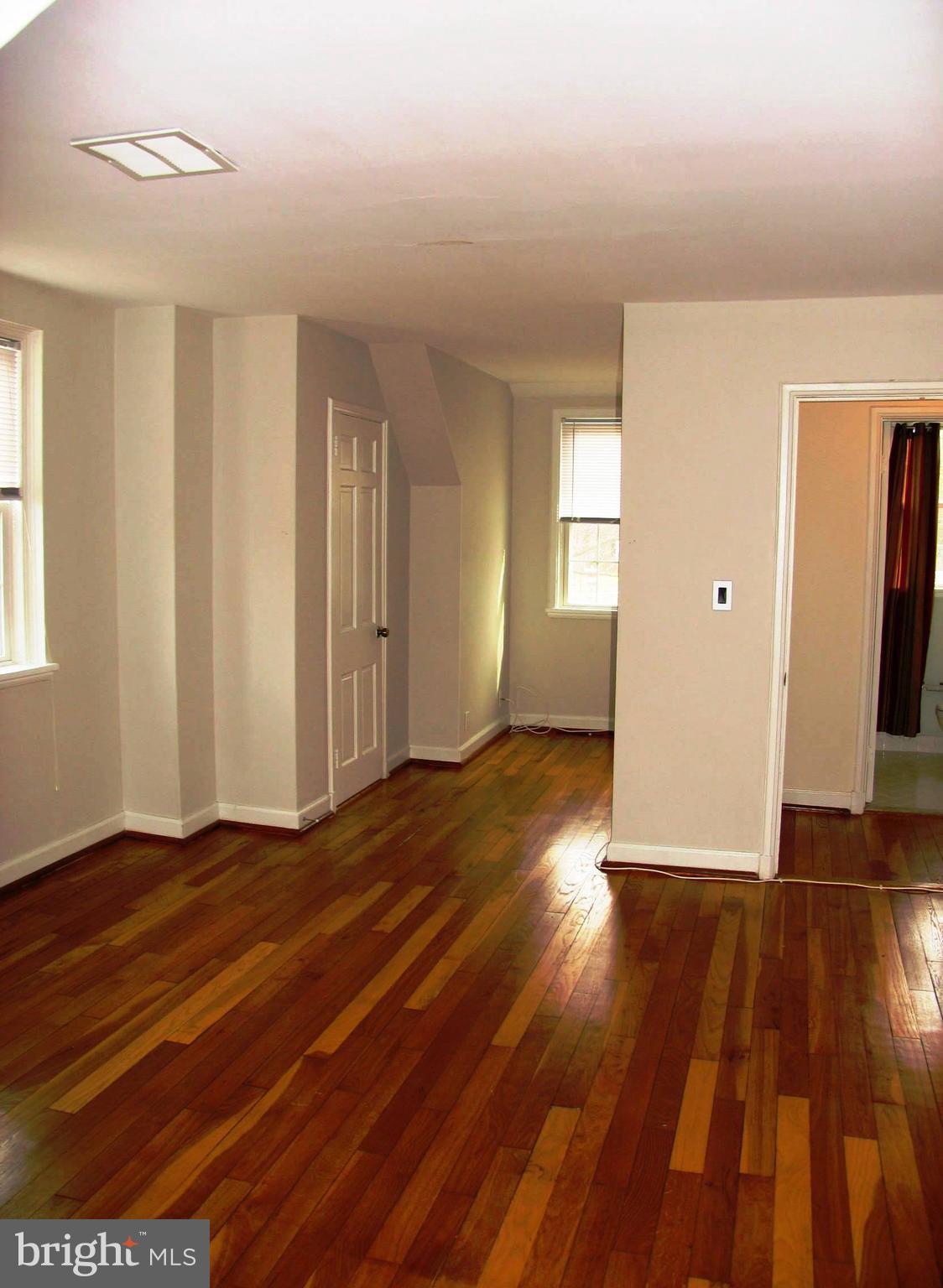 FAIRLINGTON MEWS - Residential Lease