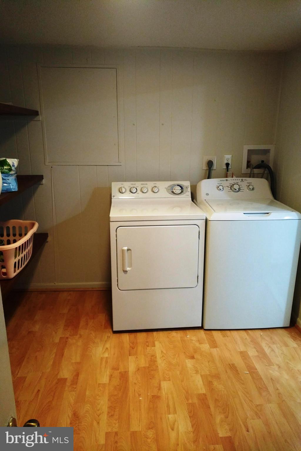 FAIRLINGTON MEWS - Residential Lease