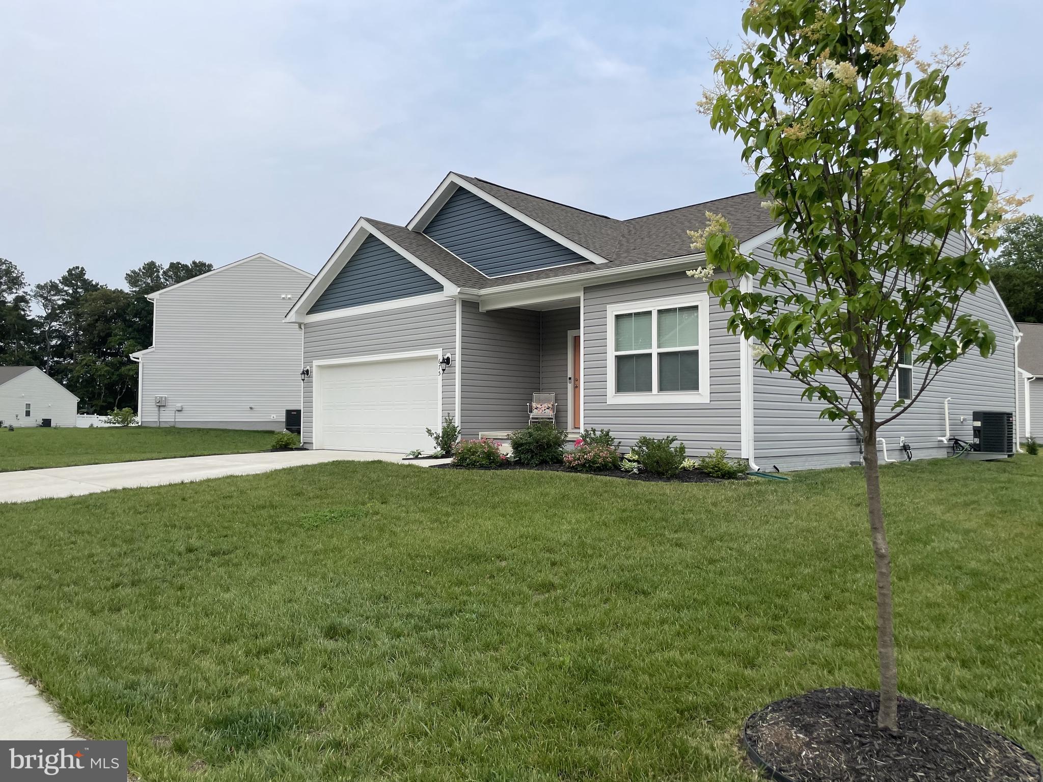 675 PONTOON DRIVE