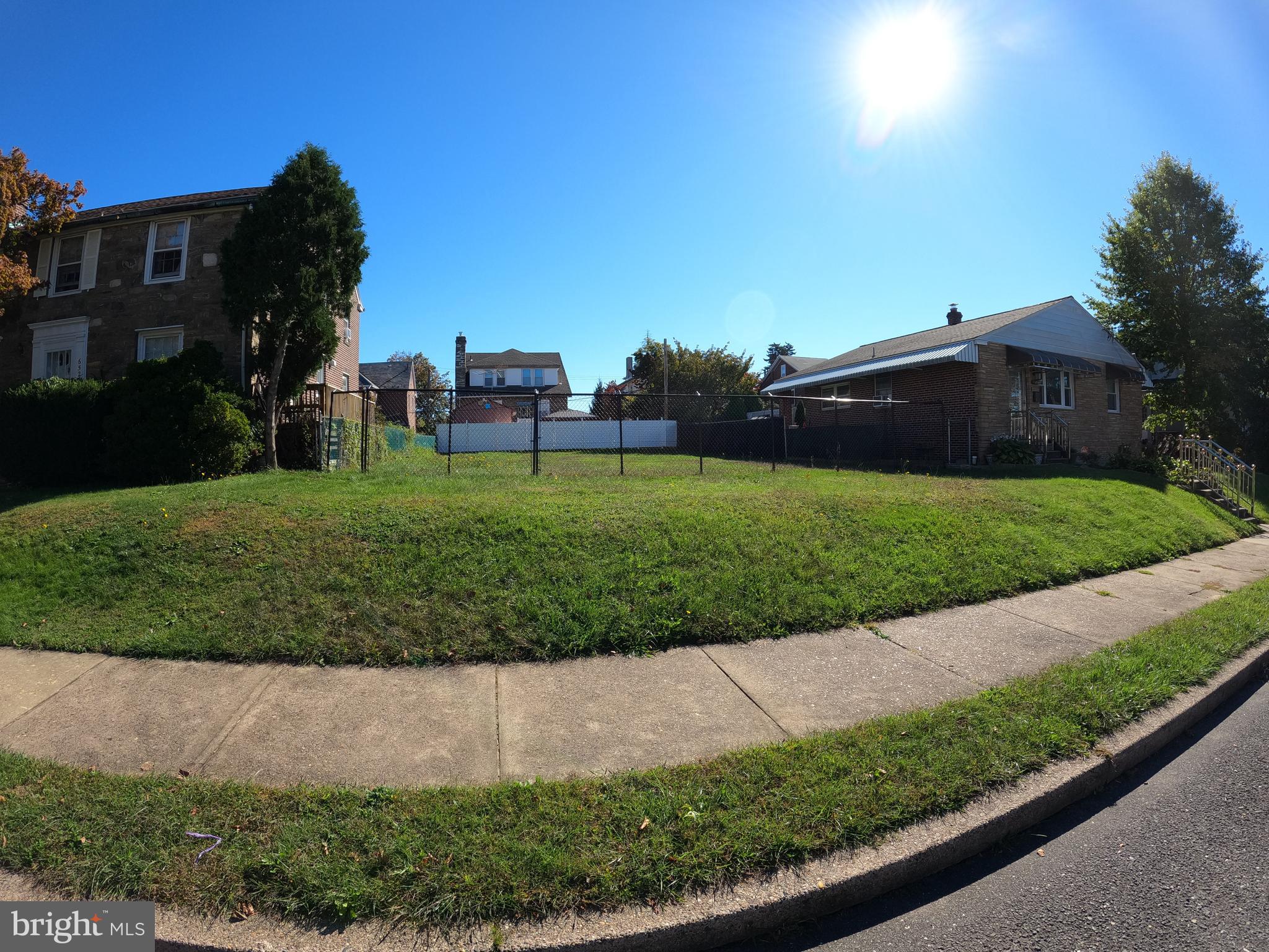 EAST OAK LANE - Land