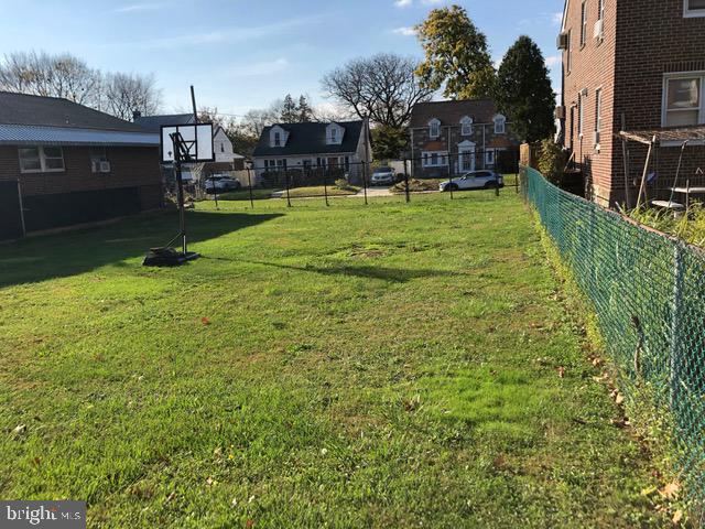 EAST OAK LANE - Land