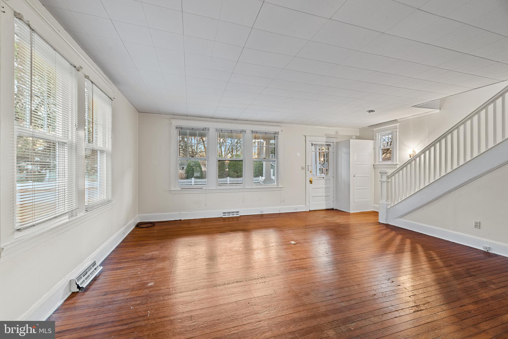 WARDOUR - Residential