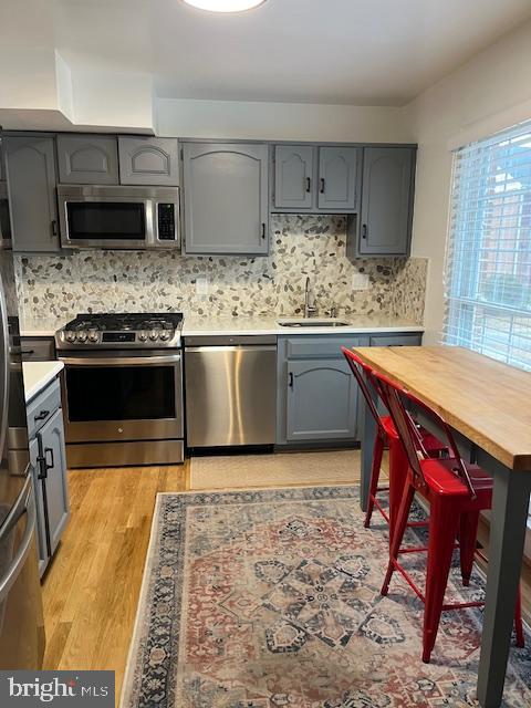 LAKE BRADDOCK - Residential Lease