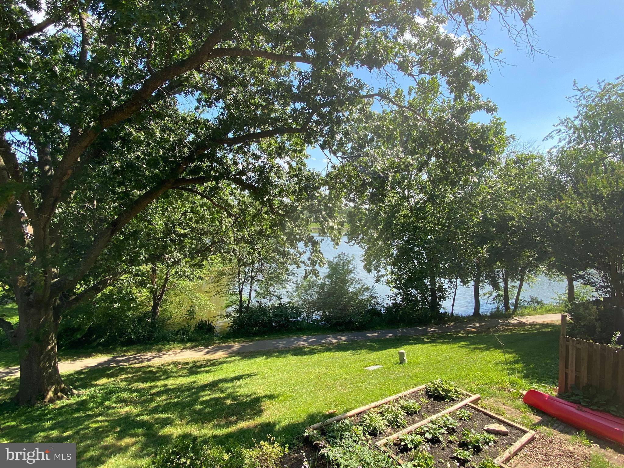 LAKE BRADDOCK - Residential Lease