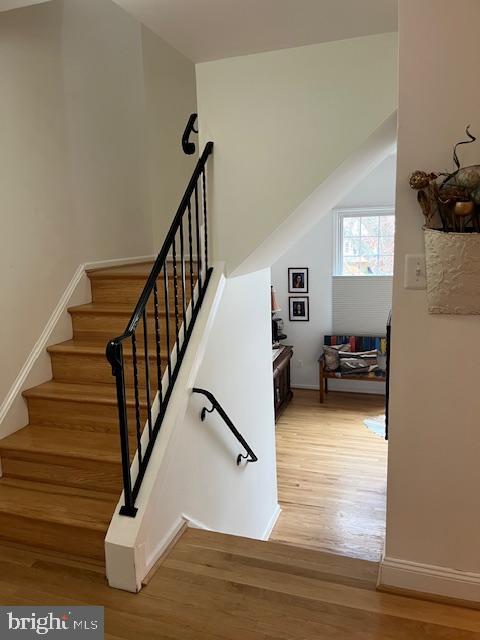 LAKE BRADDOCK - Residential Lease