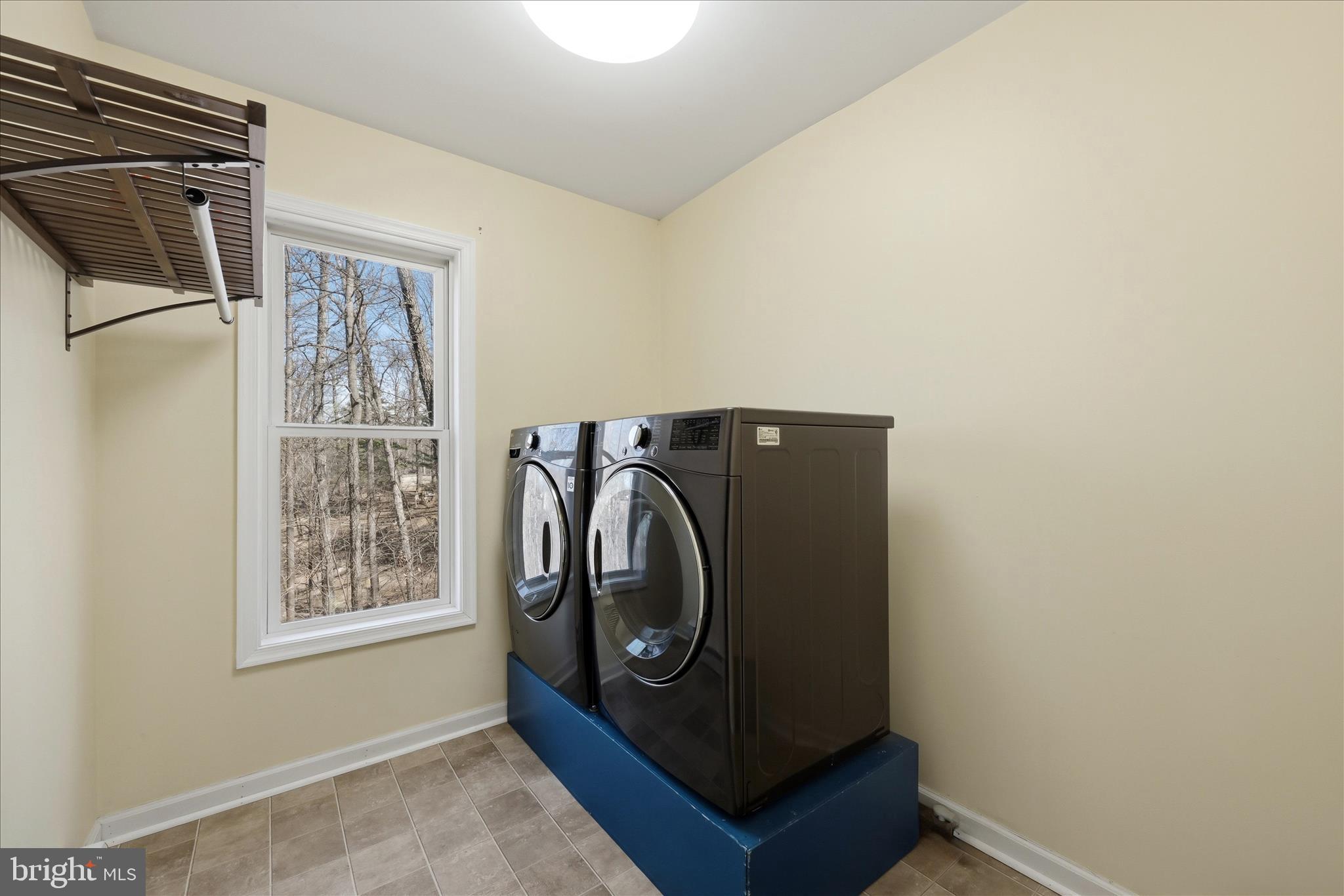 GLENWOOD FOREST - Residential