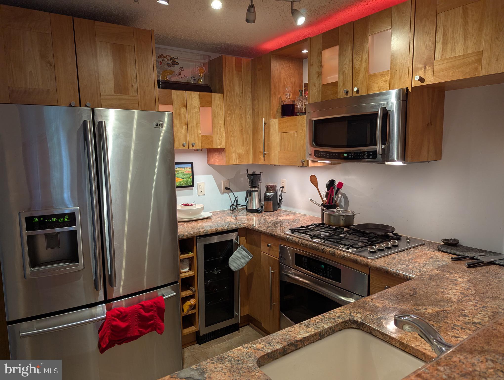 1720 LAKE SHORE CREST DRIVE 34