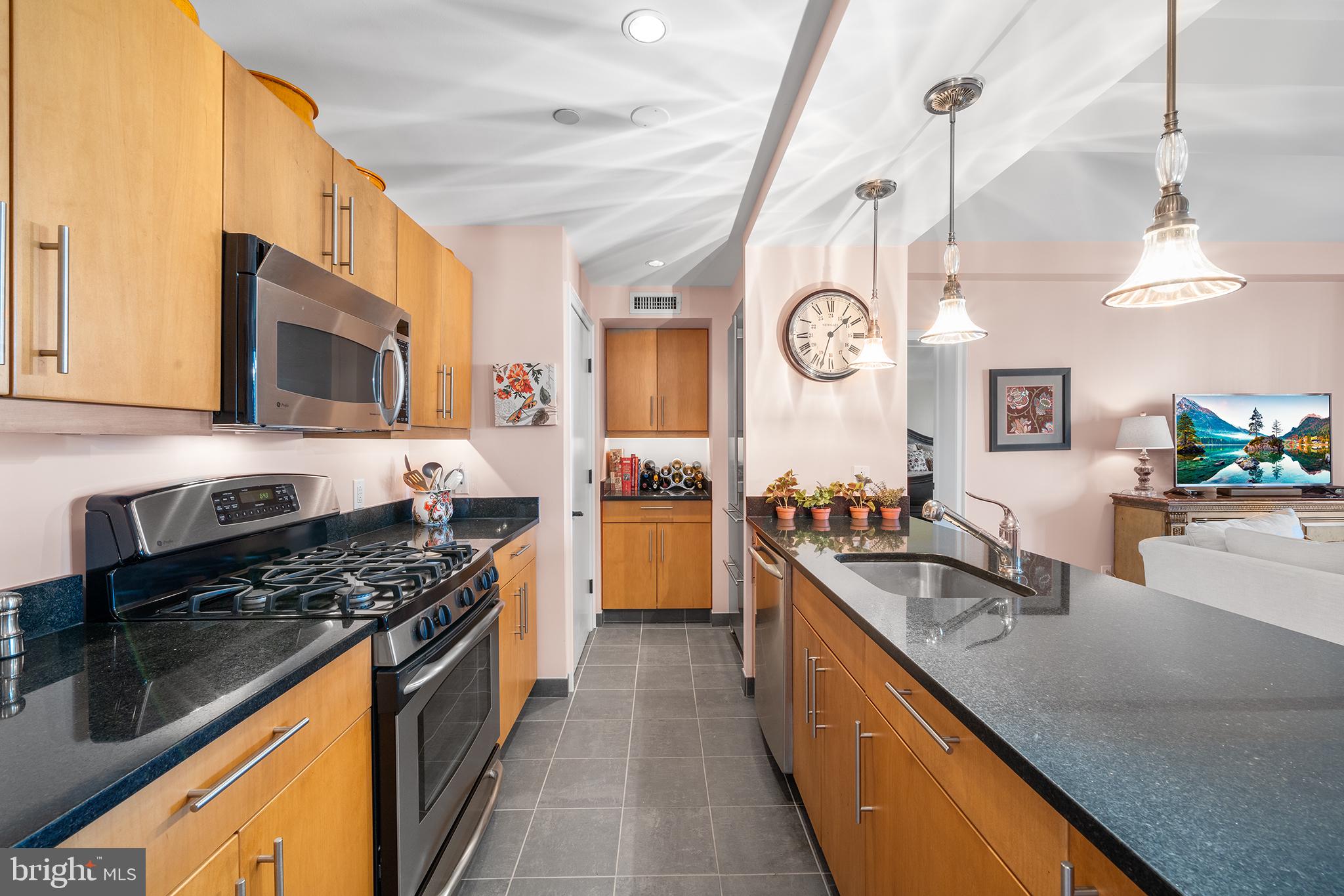 RITTENHOUSE SQUARE - Residential