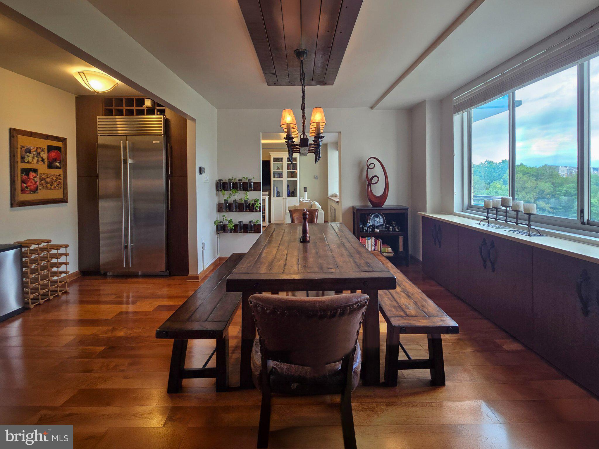 10401 GROSVENOR PLACE 1002