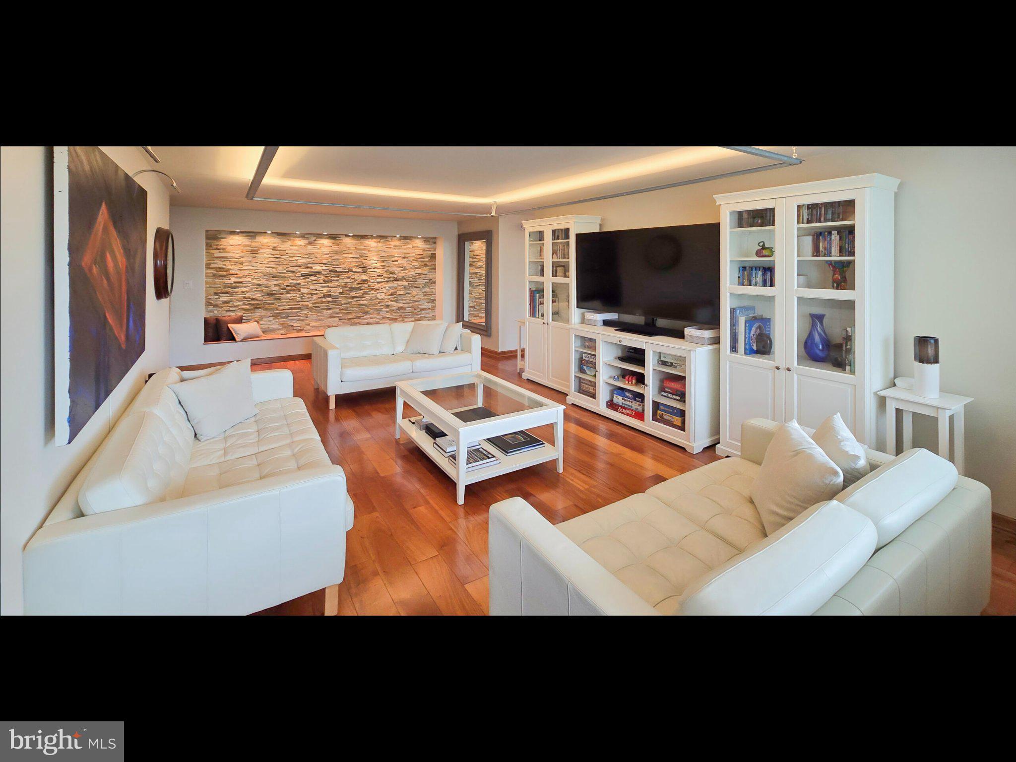 10401 GROSVENOR PLACE 1002