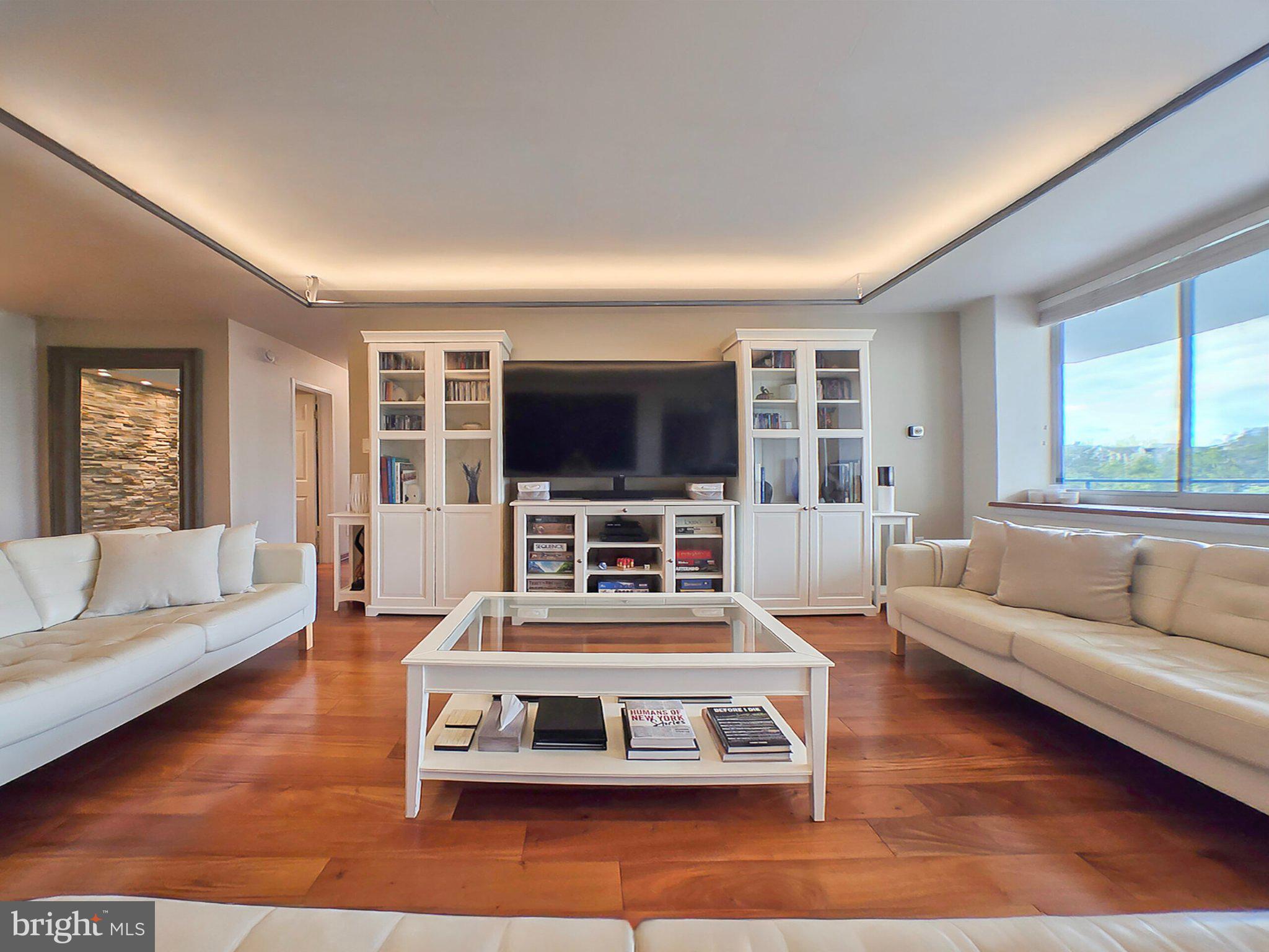 10401 GROSVENOR PLACE 1002