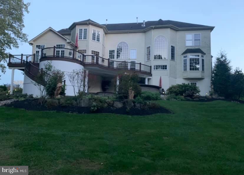 WARNER MEADOWS - Residential